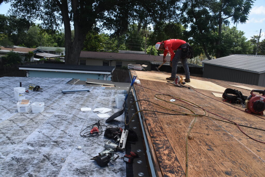 roof repair after hurricane in Jakcsonville florida