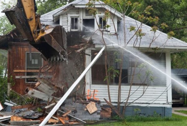 Demolition-Wood-Home-768x432
